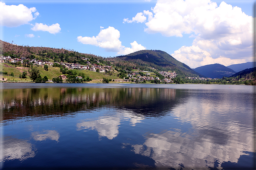 foto Lago della Serraia